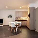 דירה In Near The *