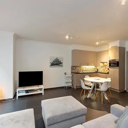 아파트 In Near The